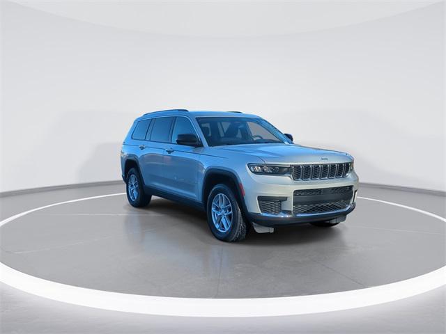 2023 Jeep Grand Cherokee L Laredo 4x4