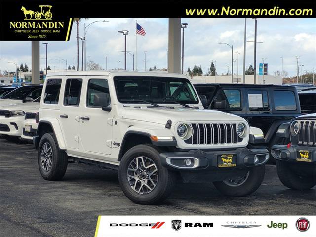 2025 Jeep Wrangler 4-Door Sahara 4x4