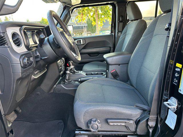 2024 Jeep Wrangler 4-Door Sahara 4x4