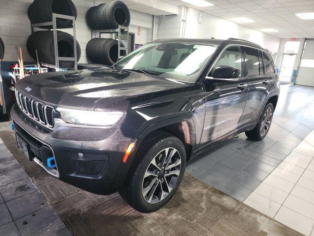 2022 Jeep Grand Cherokee 4xe Overland 4x4 2022 Jeep Grand Cherokee 4xe Overland 4x4