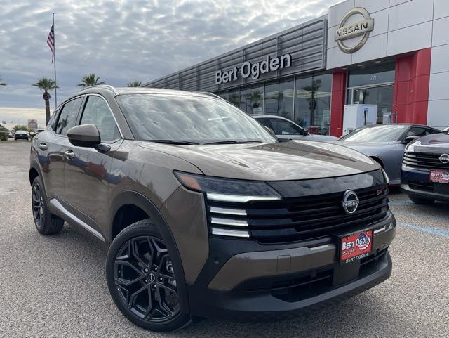 2025 Nissan Kicks SR FWD