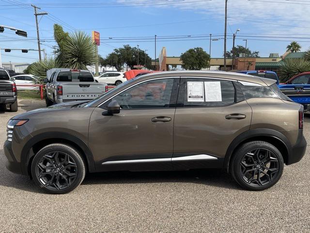 2025 Nissan Kicks SR FWD