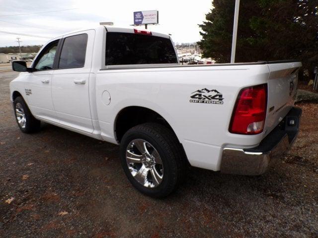 2021 RAM 1500 Classic SLT Crew Cab 4x4 57 Box