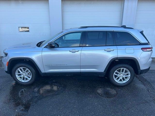2023 Jeep Grand Cherokee Laredo X 4x4