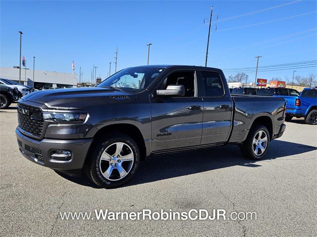 2025 RAM Ram 1500 RAM 1500 TRADESMAN QUAD CAB 4X2 64 BOX