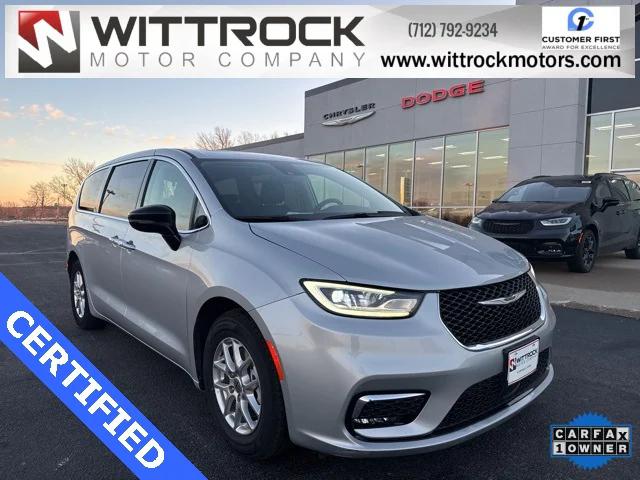 2024 Chrysler Pacifica Touring L