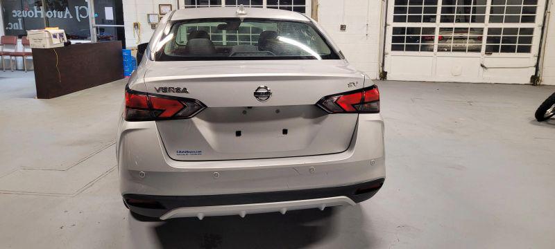 2021 Nissan Versa SV Xtronic CVT