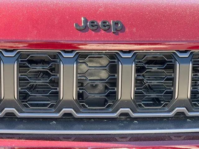 2026 Jeep Grand Cherokee L Altitude 4x4