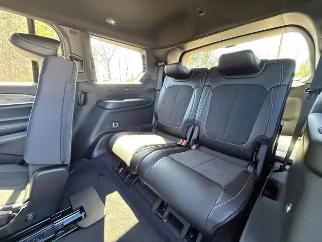 2026 Jeep Grand Cherokee L Altitude 4x4