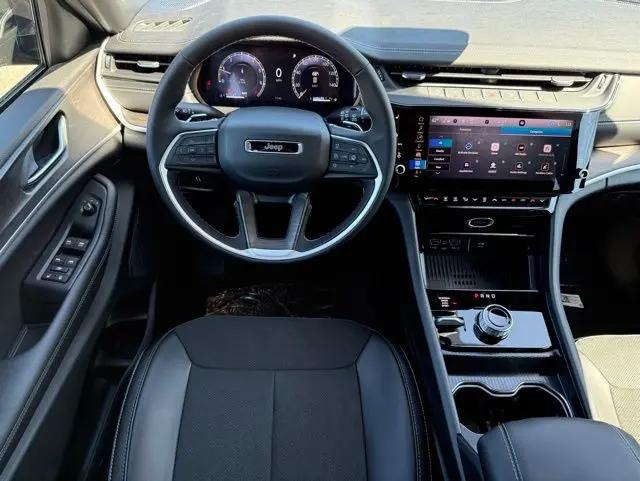 2026 Jeep Grand Cherokee L Altitude 4x4