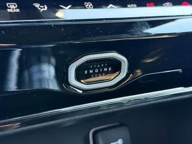 2026 Jeep Grand Cherokee L Altitude 4x4