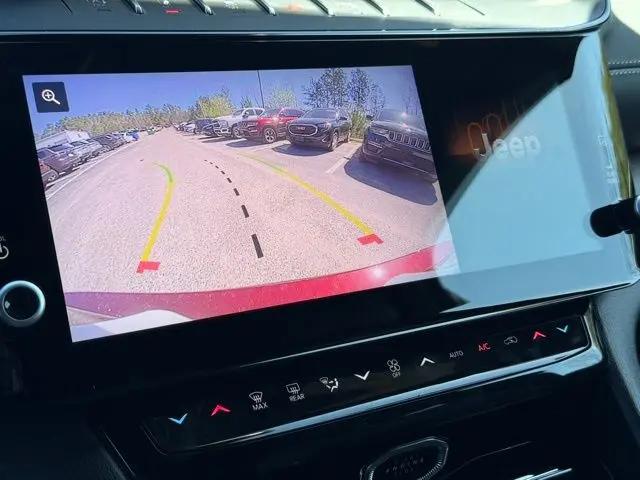 2026 Jeep Grand Cherokee L Altitude 4x4