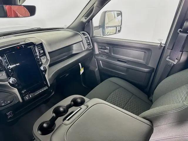 2026 Ram 2500 Black Express Crew Cab 4x4 8" Box