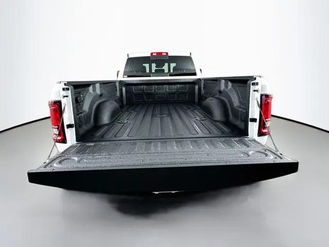 2026 Ram 2500 Black Express Crew Cab 4x4 8" Box