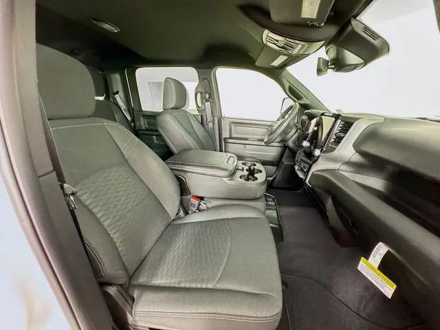 2026 Ram 2500 Black Express Crew Cab 4x4 8" Box