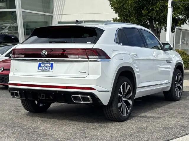 2026 Volkswagen Atlas Cross Sport SEL Premium R-Line