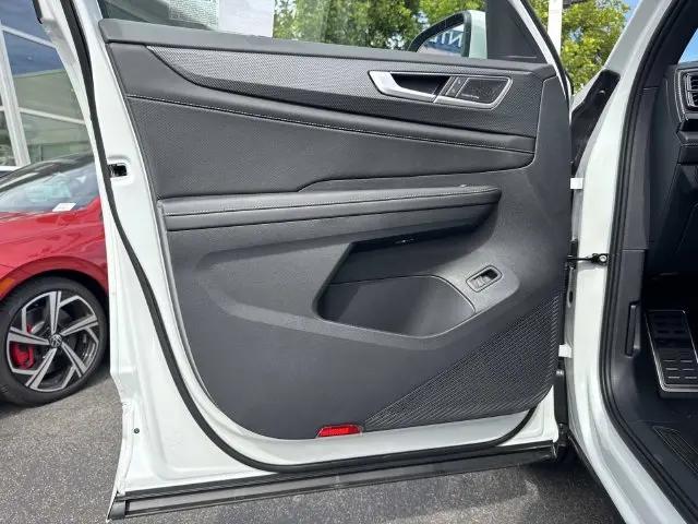 2026 Volkswagen Atlas Cross Sport SEL Premium R-Line