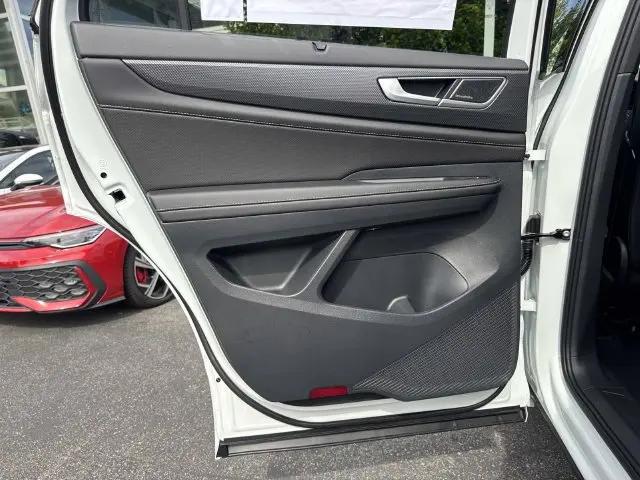 2026 Volkswagen Atlas Cross Sport SEL Premium R-Line