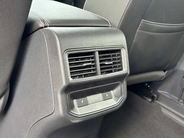 2026 Volkswagen Atlas Cross Sport SEL Premium R-Line