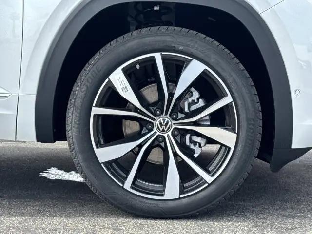 2026 Volkswagen Atlas Cross Sport SEL Premium R-Line