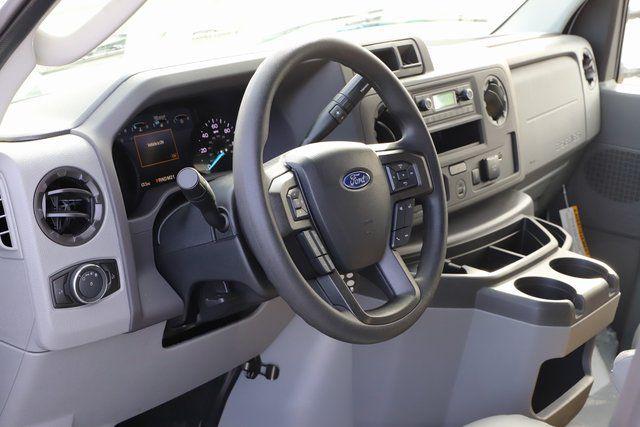 2026 Ford E-350 Cutaway Base