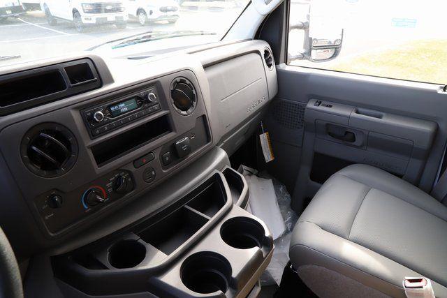 2026 Ford E-350 Cutaway Base