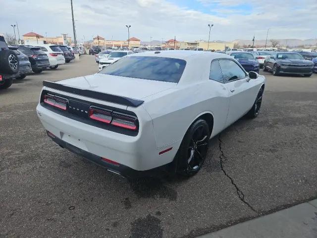2018 Dodge Challenger SXT