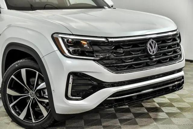 2026 Volkswagen Atlas Cross Sport SEL Premium R-Line