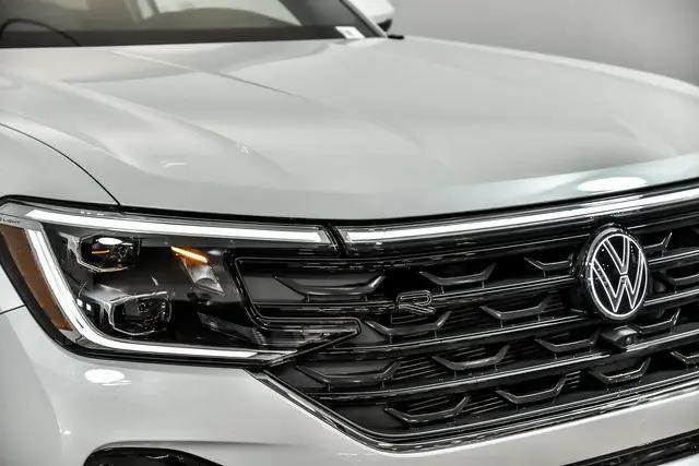 2026 Volkswagen Atlas Cross Sport SEL Premium R-Line