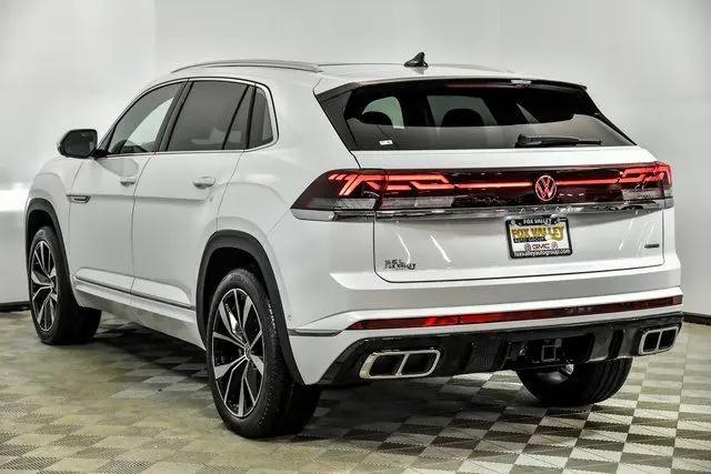 2026 Volkswagen Atlas Cross Sport SEL Premium R-Line