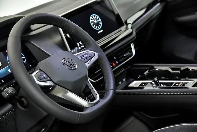 2026 Volkswagen Atlas Cross Sport SEL Premium R-Line