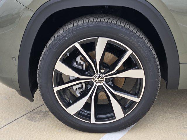 2026 Volkswagen Atlas Cross Sport SEL Premium R-Line