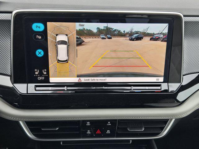 2026 Volkswagen Atlas Cross Sport SEL Premium R-Line