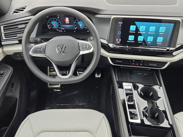2026 Volkswagen Atlas Cross Sport SEL Premium R-Line