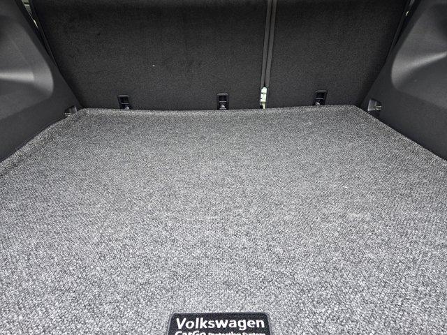 2026 Volkswagen Atlas Cross Sport SEL Premium R-Line