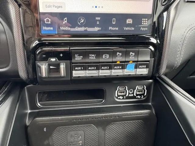 2024 Ram 3500 Limited Crew Cab 4x4 8' Box