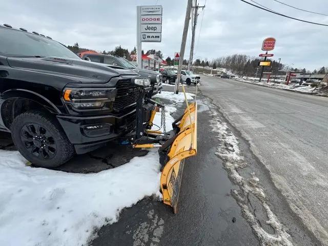2024 Ram 3500 Limited Crew Cab 4x4 8' Box