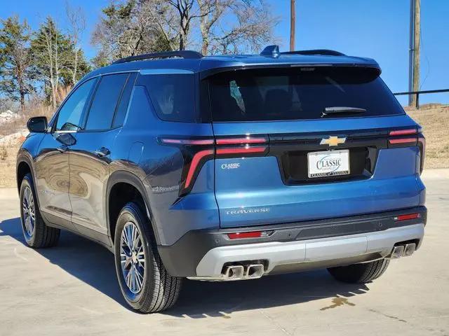 2026 Chevrolet Traverse FWD LT