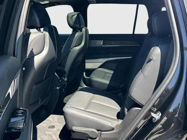 2026 Cadillac iQ Luxury