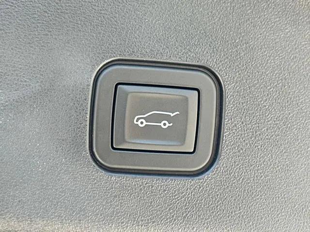 2026 Cadillac iQ Luxury