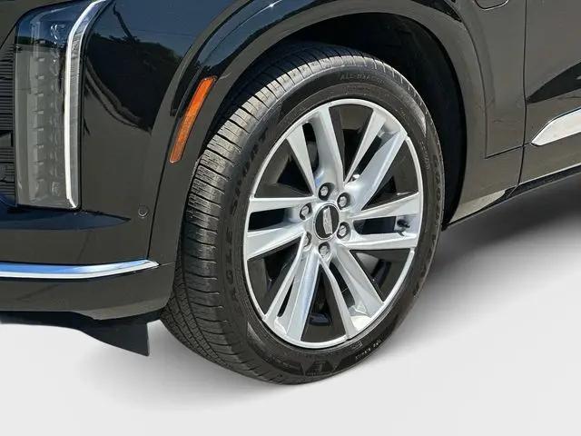 2026 Cadillac iQ Luxury