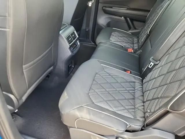 2026 Volkswagen Atlas SEL Premium R-Line