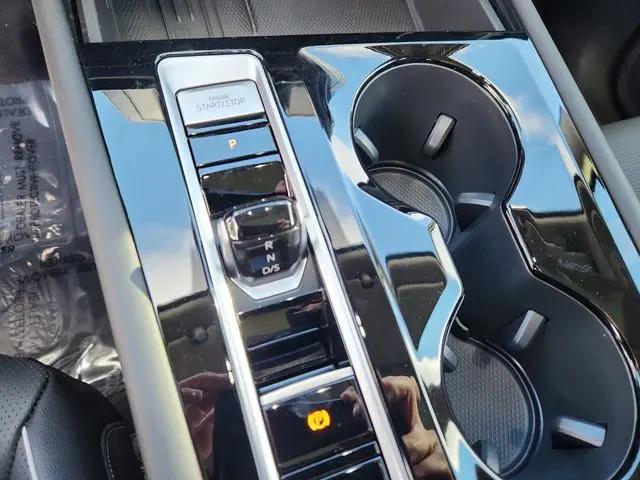 2026 Volkswagen Atlas SEL Premium R-Line
