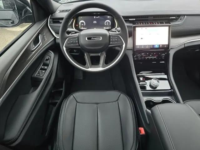 2025 Jeep Grand Cherokee Limited 4x4