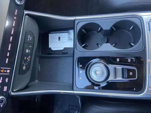 2026 Kia Carnival MPV SX