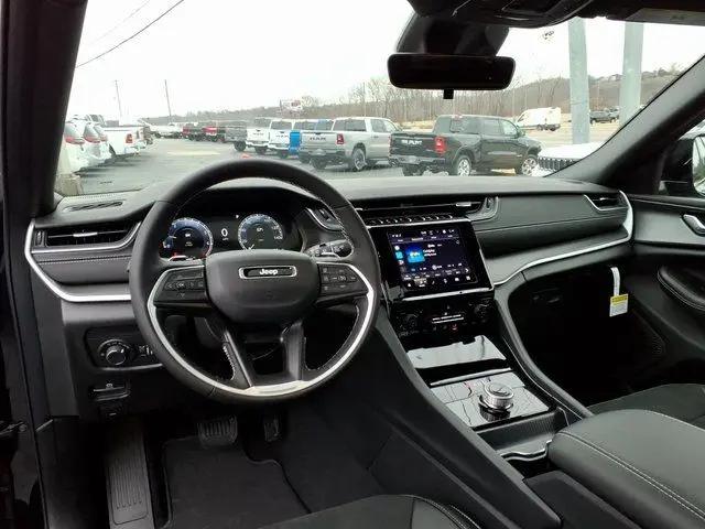 2025 Jeep Grand Cherokee Altitude X 4x4