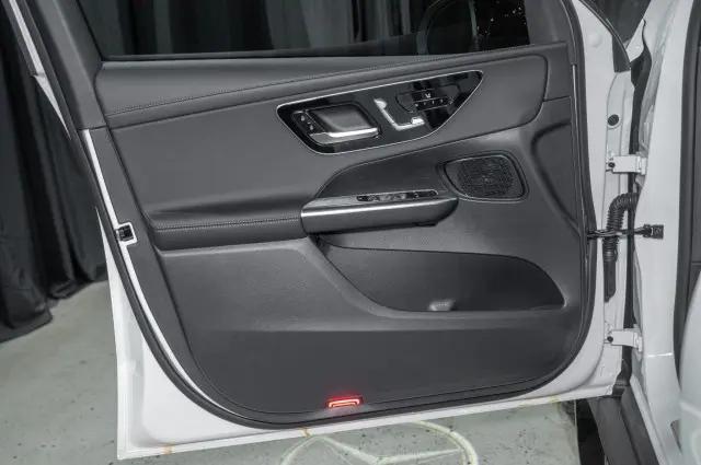 2026 Mercedes-Benz GLC 4MATIC
