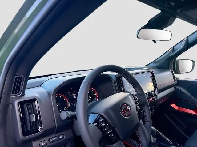 2026 Nissan Frontier Crew Cab Long Bed PRO-4X 4x4