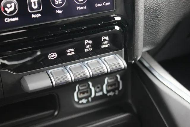 2021 Jeep Ram 2500 Laramie Crew Cab 4x4 6'4" Box