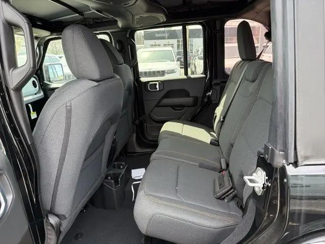 2026 Jeep Wrangler 4-Door Sahara 4x4